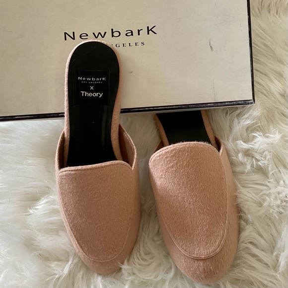 NIB Newbark x Theory Liza Pale Rose Round-Toe Mules - Picture 7 of 11